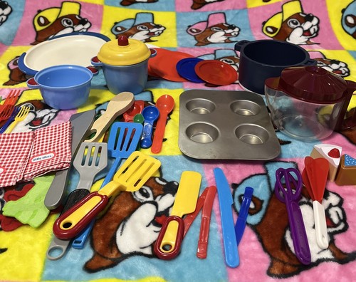 Kids play kitchen - play,